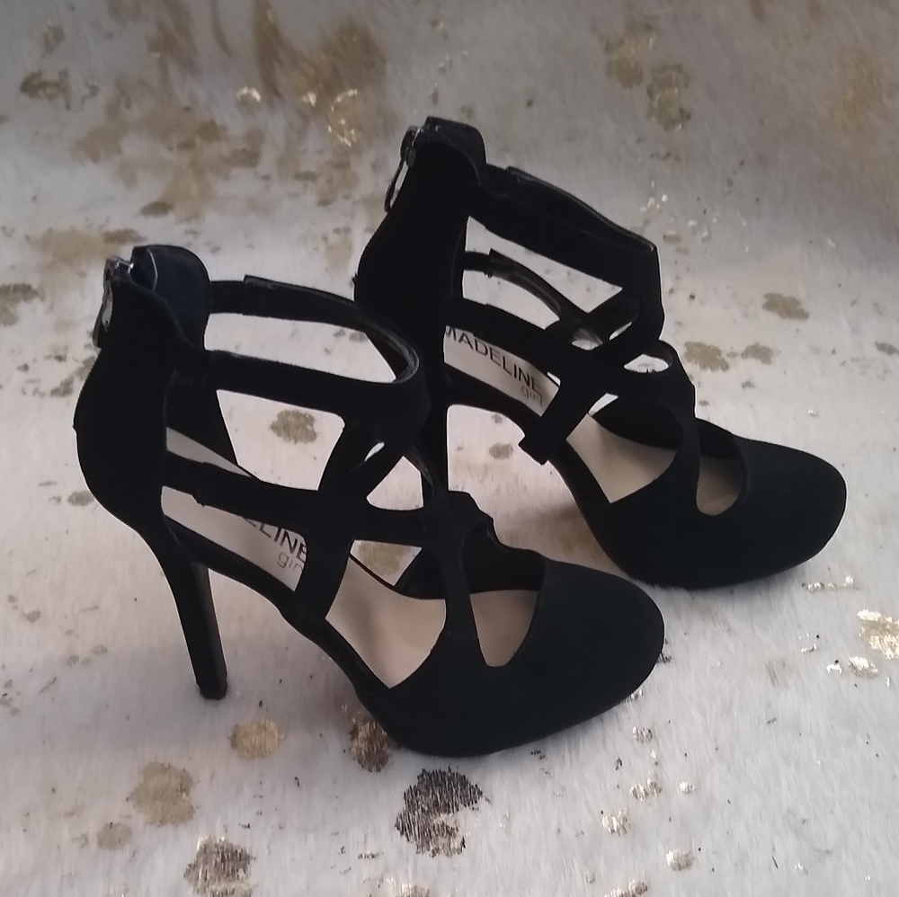 Madeline black strappy heels size 6.5